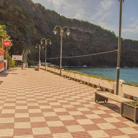 Apartment Long In Scenic Village - 10 Mins From Beach Icod De Los Vinos