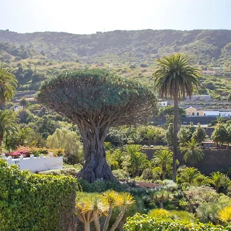 Long In Scenic Village - 10 Mins From Beach